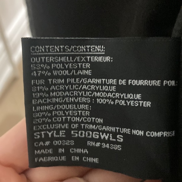 Tweed/Textured/Boucle winter coat with fur hood from a Laura brand - Picture 6 of 6